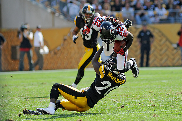 NFL 2010: Sept 12 - Atlanta Falcons fall to Pittsburgh Steelers 15-9