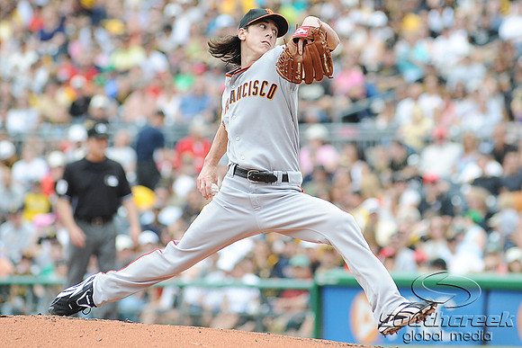 MLB: Giants at Pirates